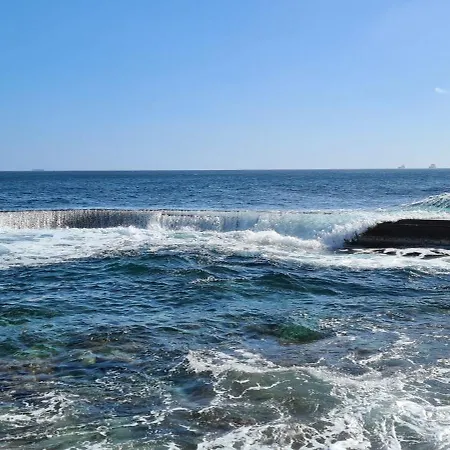Apartamento Private Bedroom In Spacious - Entire Place To Yourself Marsaskala